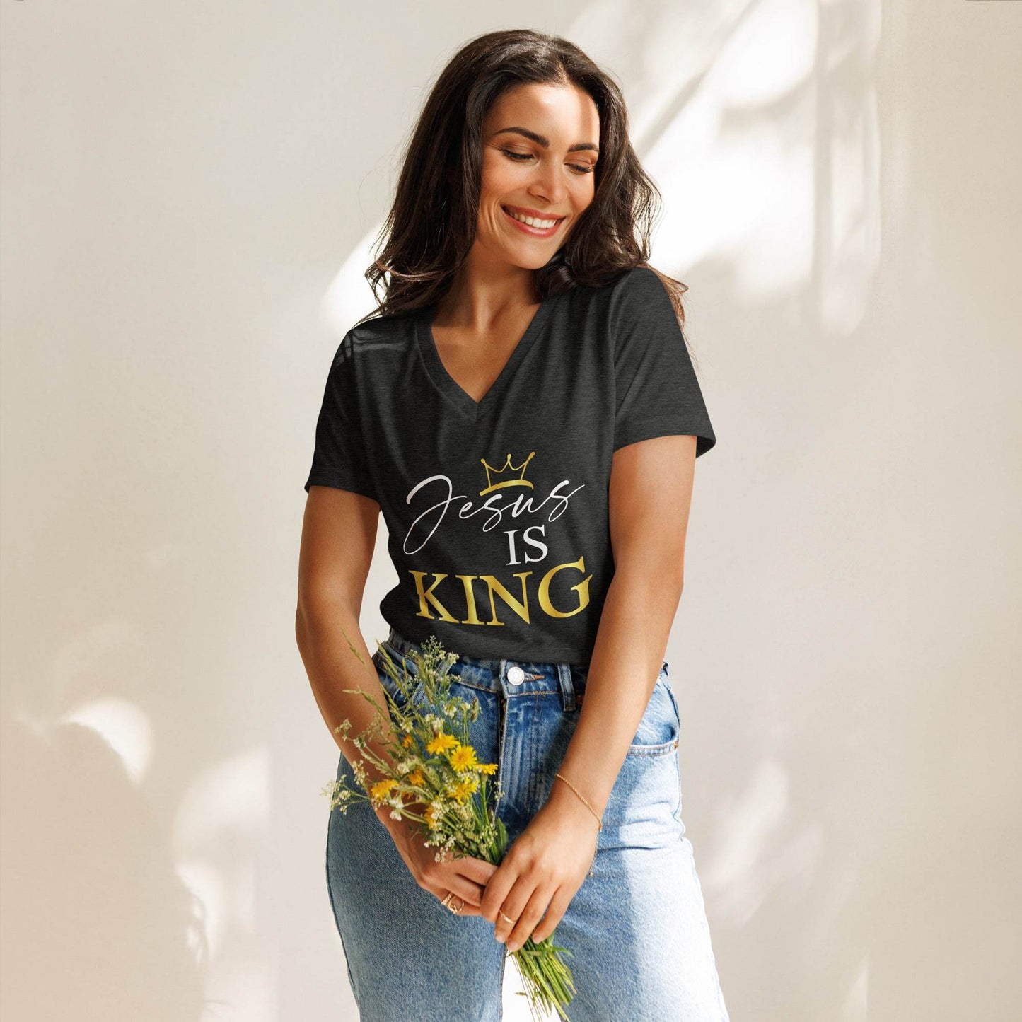 Women’s relaxed v-neck t-shirt - Truth is life Style